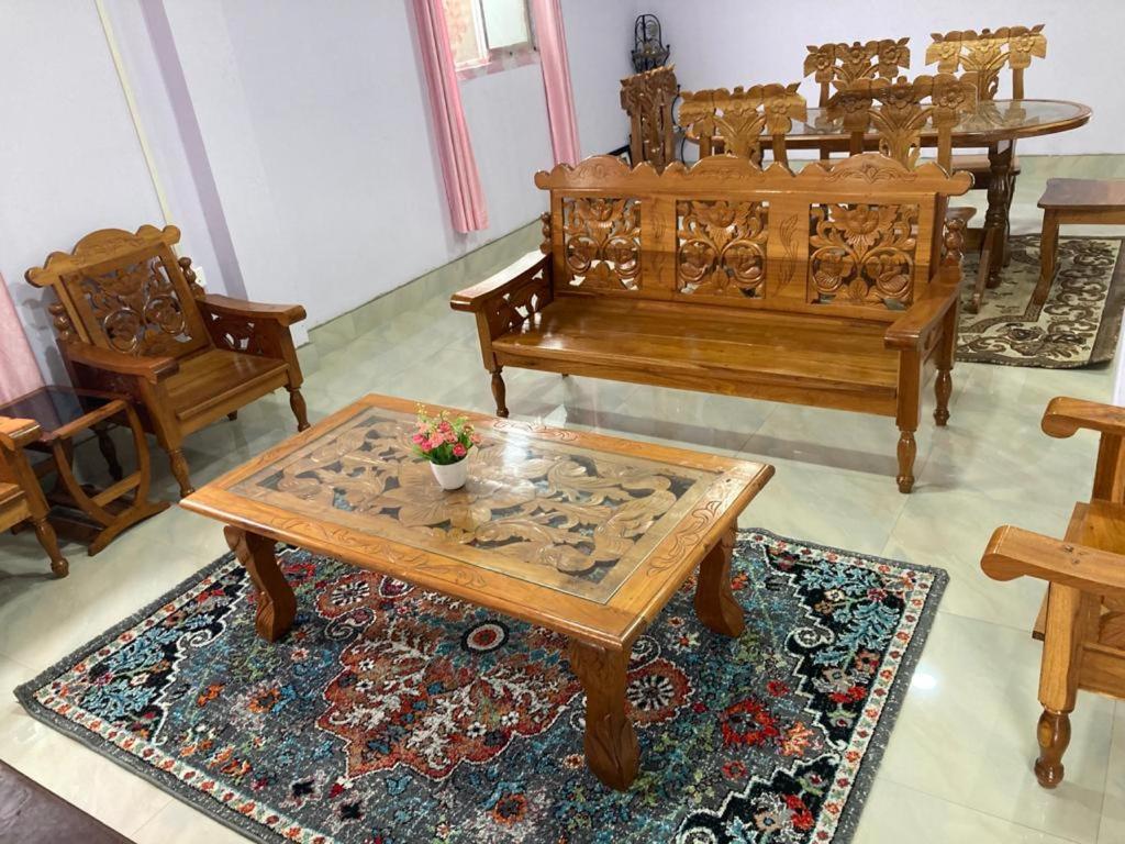Haobam House Apartment Imphal Ngoại thất bức ảnh